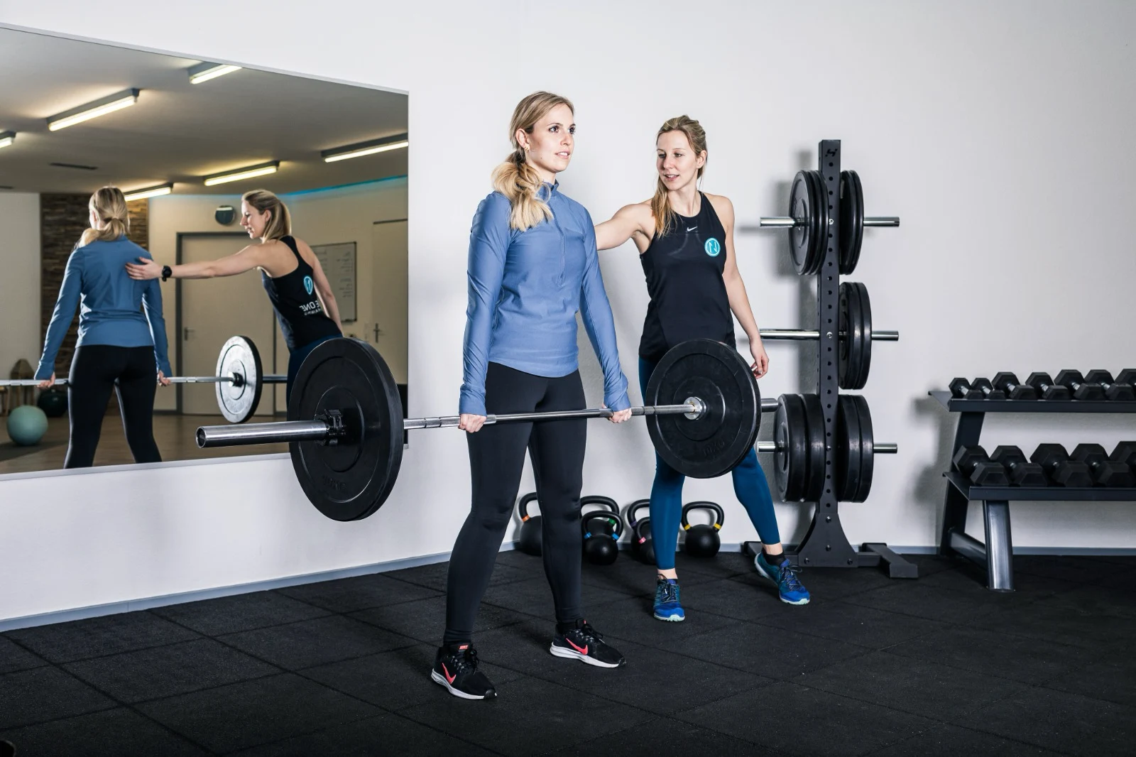 Ladies Gym beim Mommysgym in Köln - Kreuzheben im Personal Training